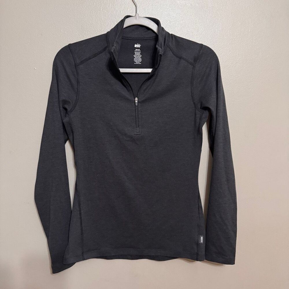 REI women’s dark charcoal 1/4 zip long sleeve size XS